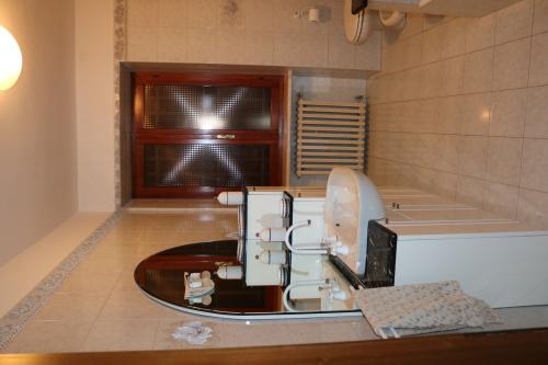 foresto-alloggio-glicine-casa-vacanza-bagno-1