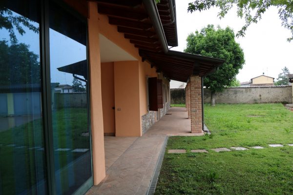 foresto-case-vacanza-portico